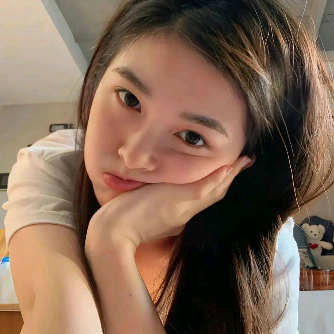 是个胖鱼.