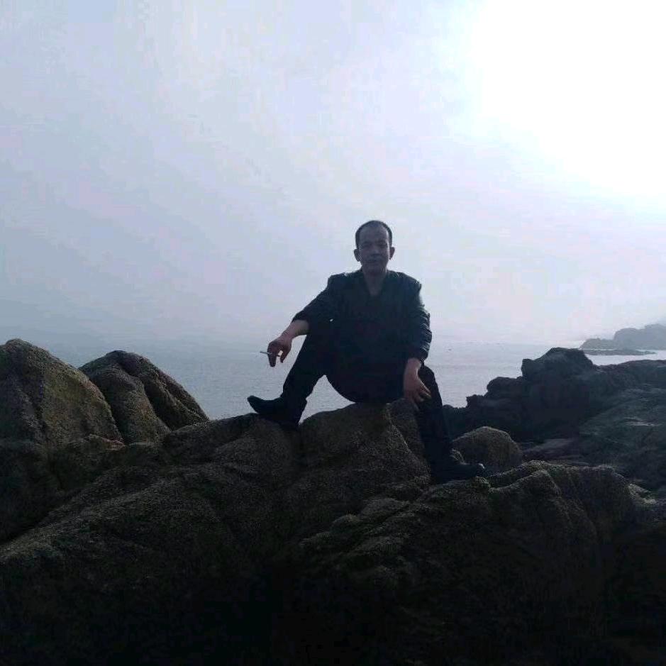 虹桥向阳罗地坪葡萄园散养鸡和羊