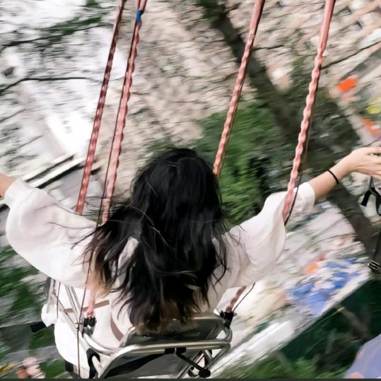 蜡笔小欣~（在大连见过刘耀文版）