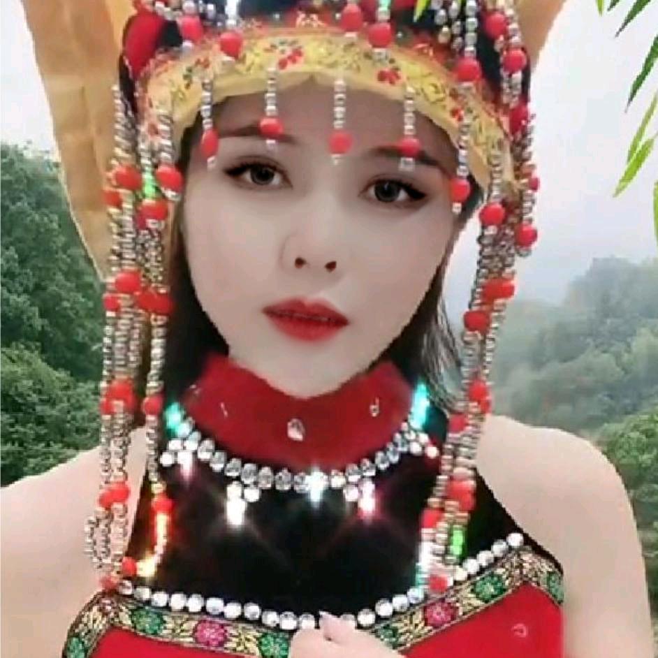 秀华💃🏽🍷🍷