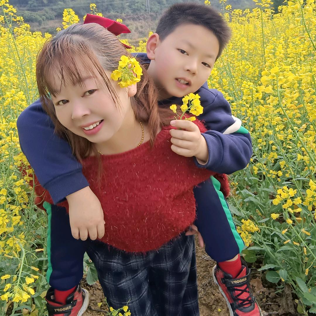家政丁姐姐《请大家不要连续点赞谢谢》