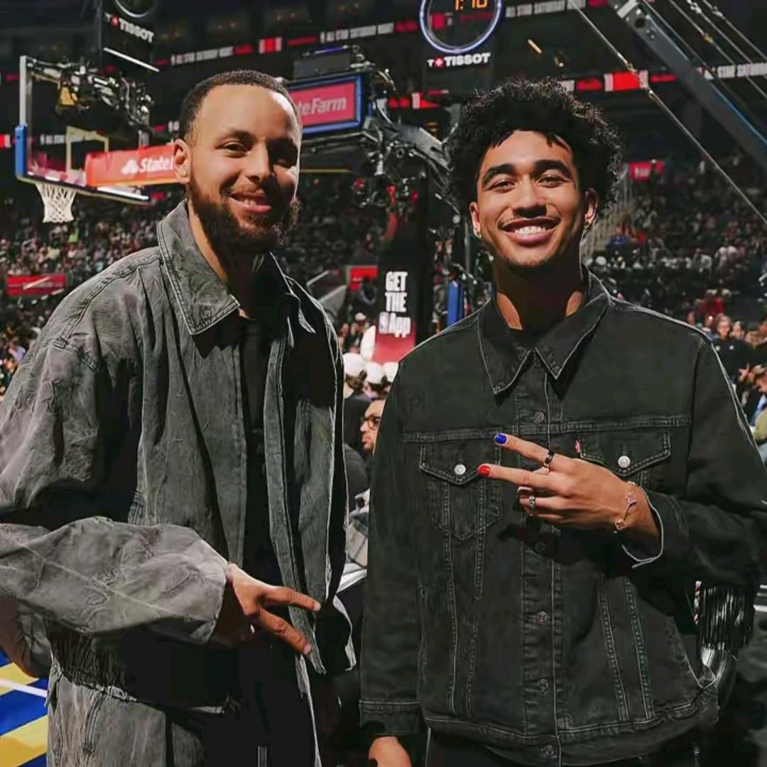 𝐋𝑜𝑎𝑑𝑖𝑛𝑔𝐇𝑎𝑛