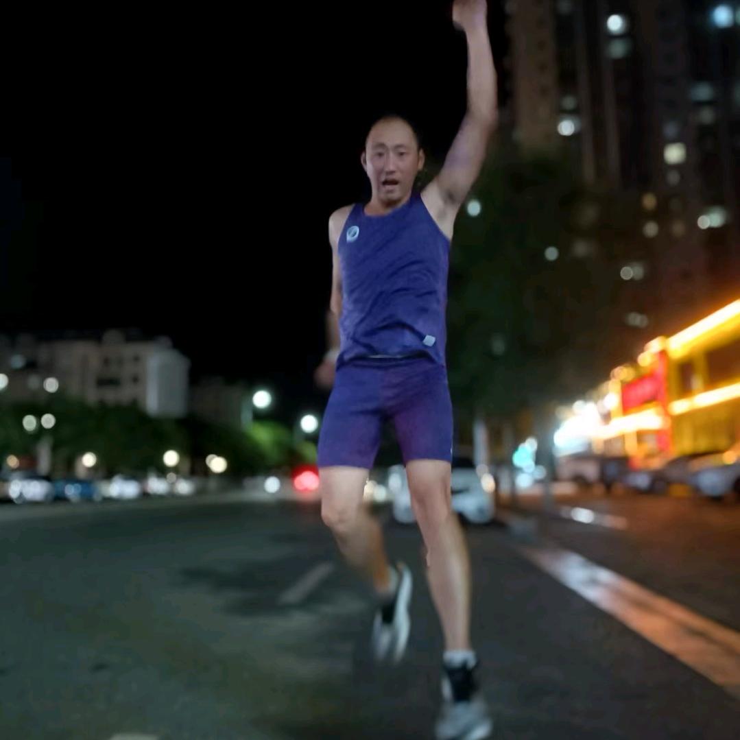 锦州小彭于晏—猛猛干