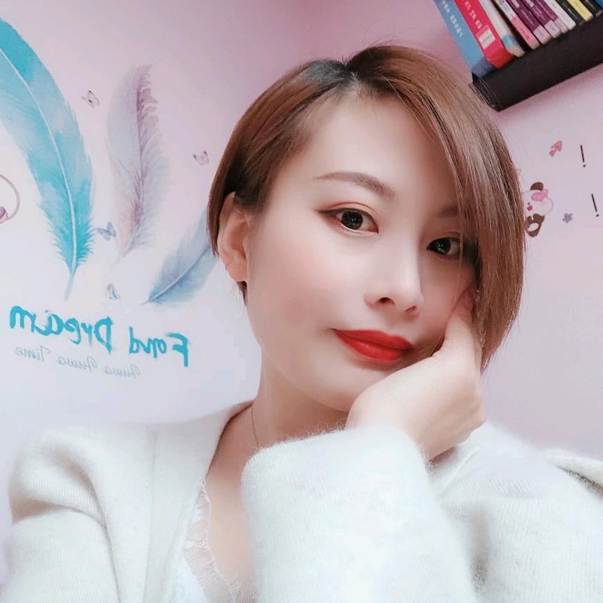 手编小姐姐
