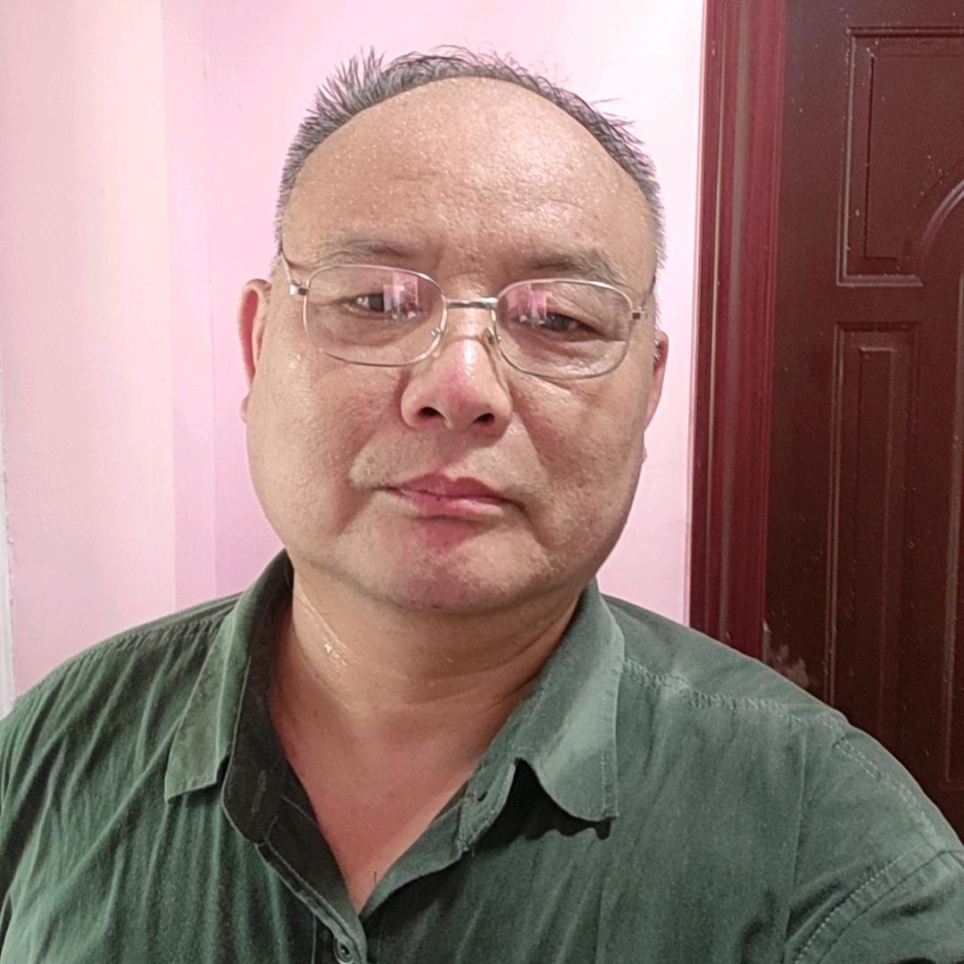 隐珠山下九哥