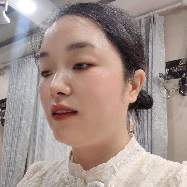 买窗帘就龙凤呈祥湘湘