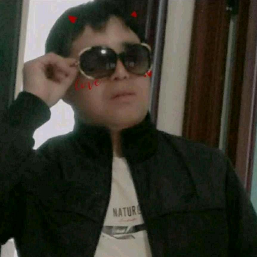 相思风雨中。何三