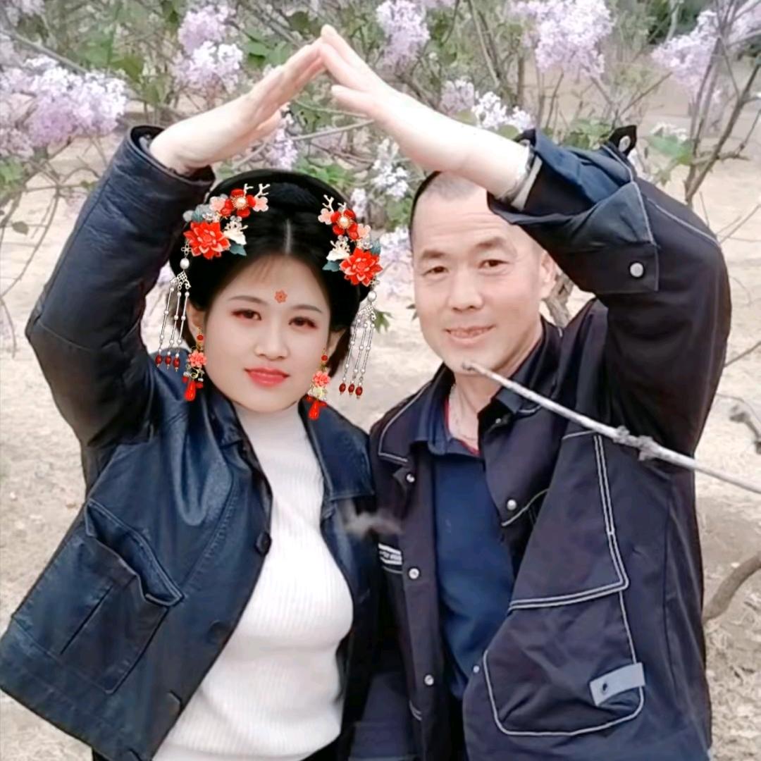 ꧁꫞芹王꫞꧂