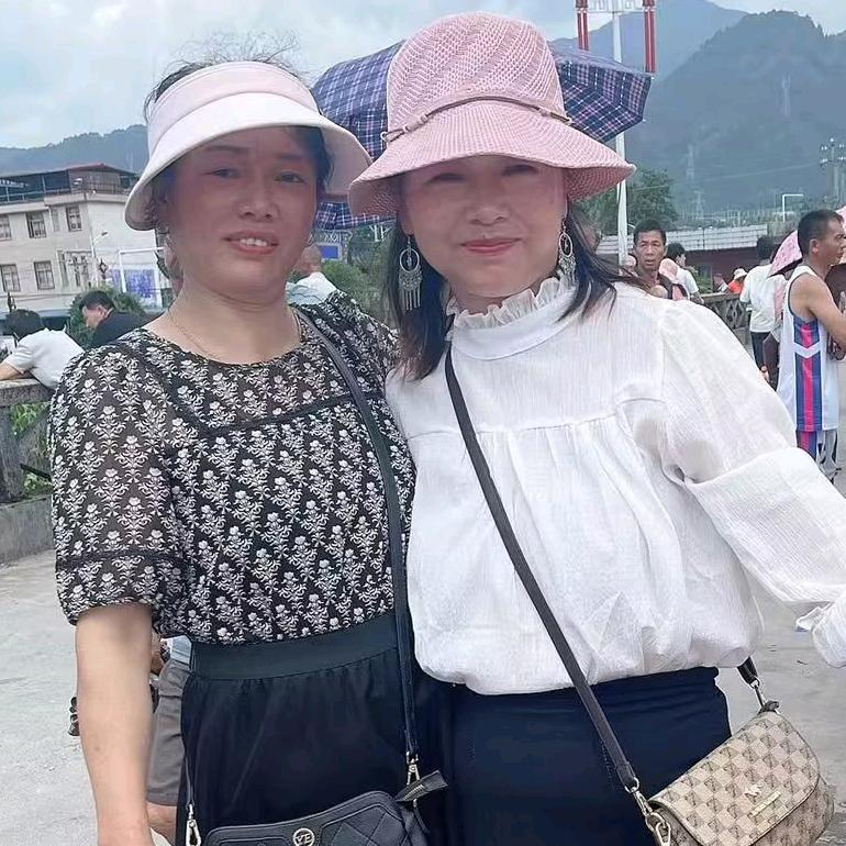 汉堡的奶奶(邱)