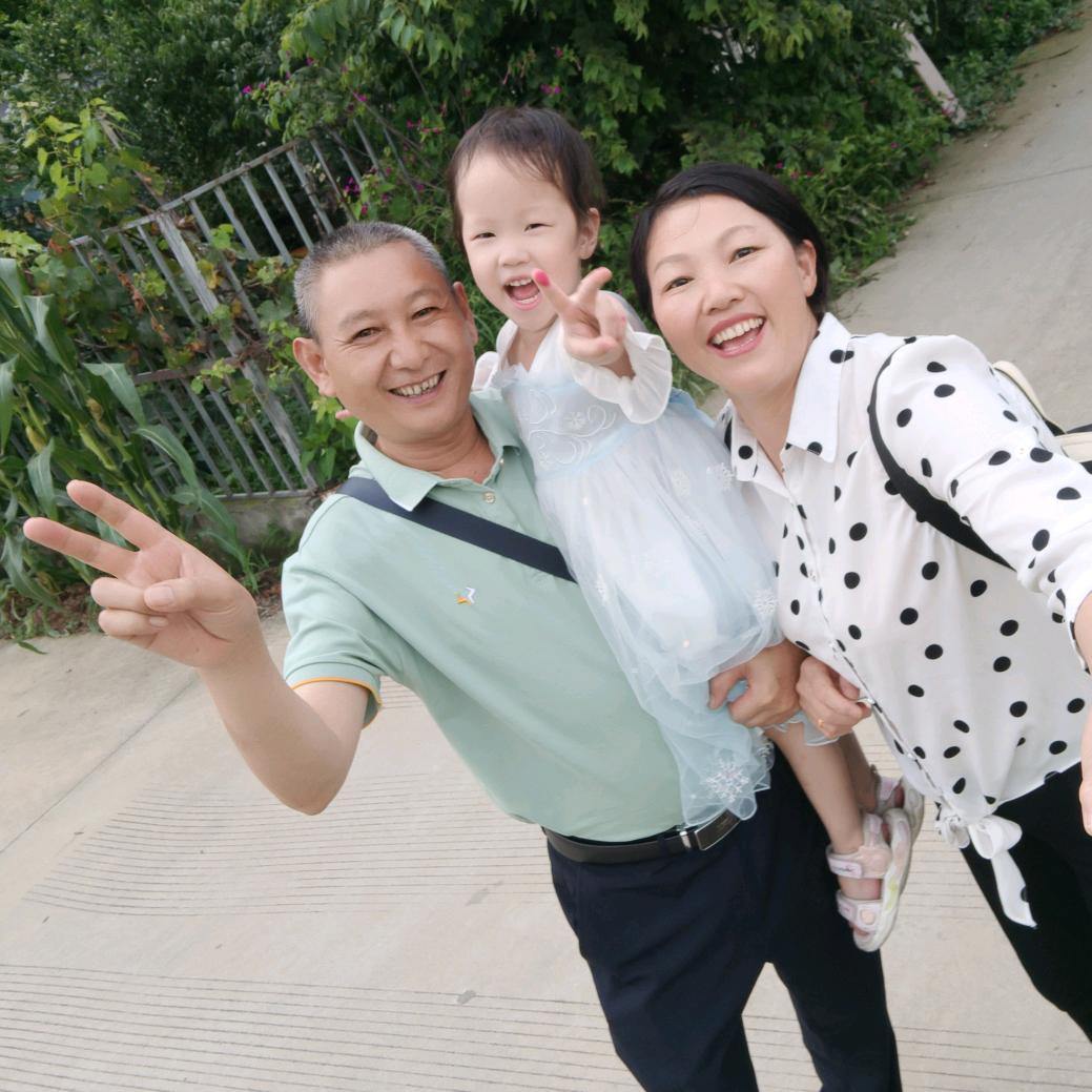 四川人在非洲 下厨的女人