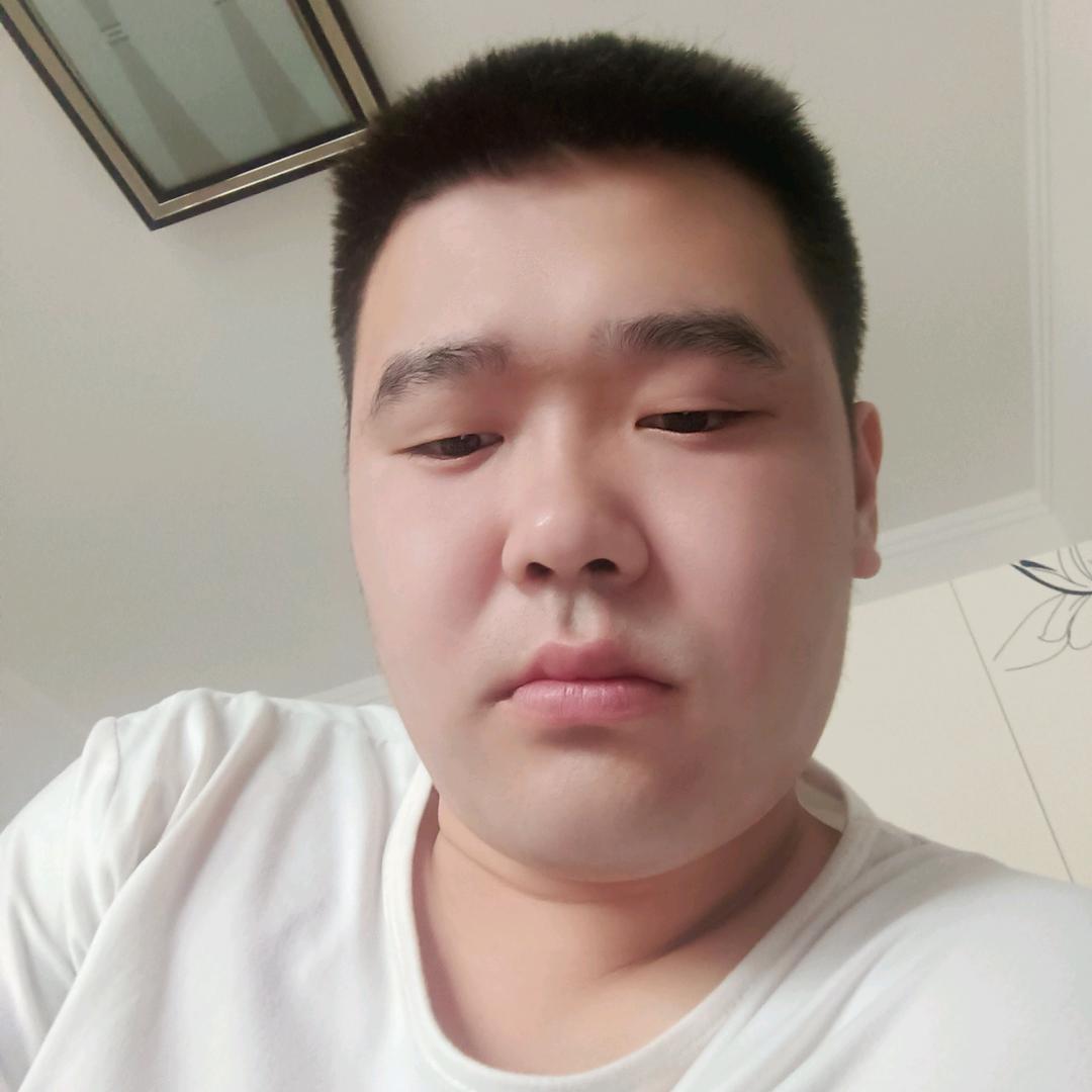笑只为敷衍心痛_