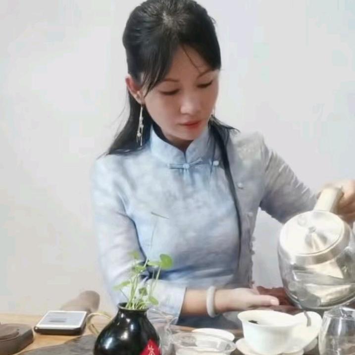 深圳市龙岗区花记茶庄