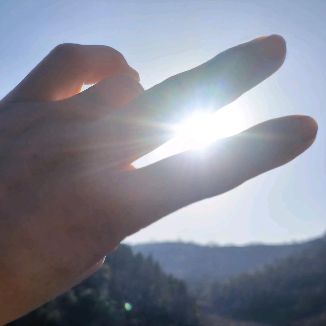 😊(❁´‿`❁)*✲ﾟ一笑而过✪😊