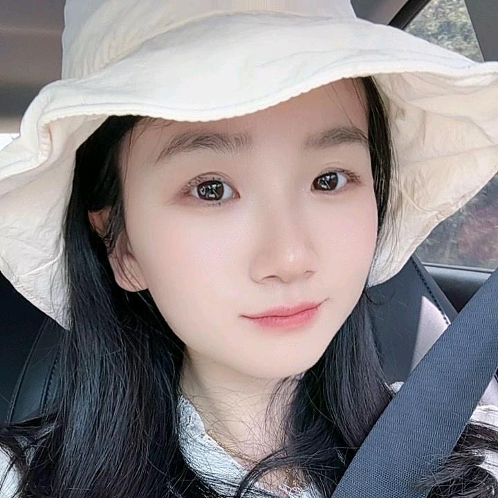 易多多小姐姐