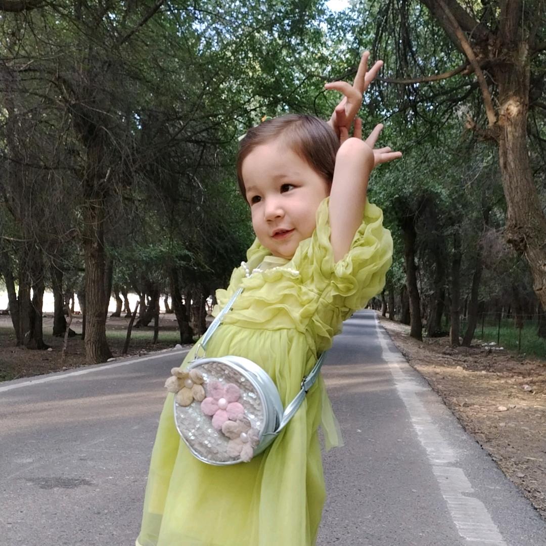 爱跳舞的小可爱