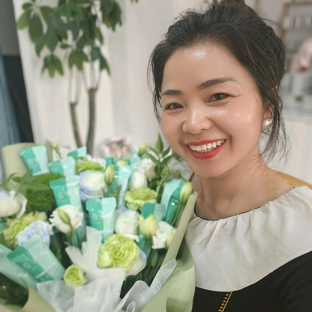 砚山美作美家窗帘墙布工厂店