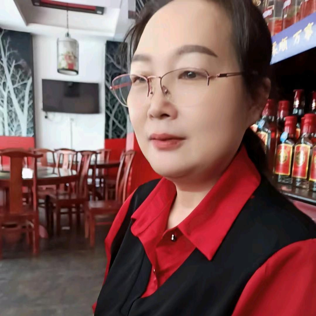 后厨阿姨