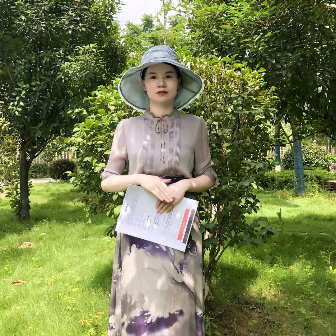 钱妞，春天