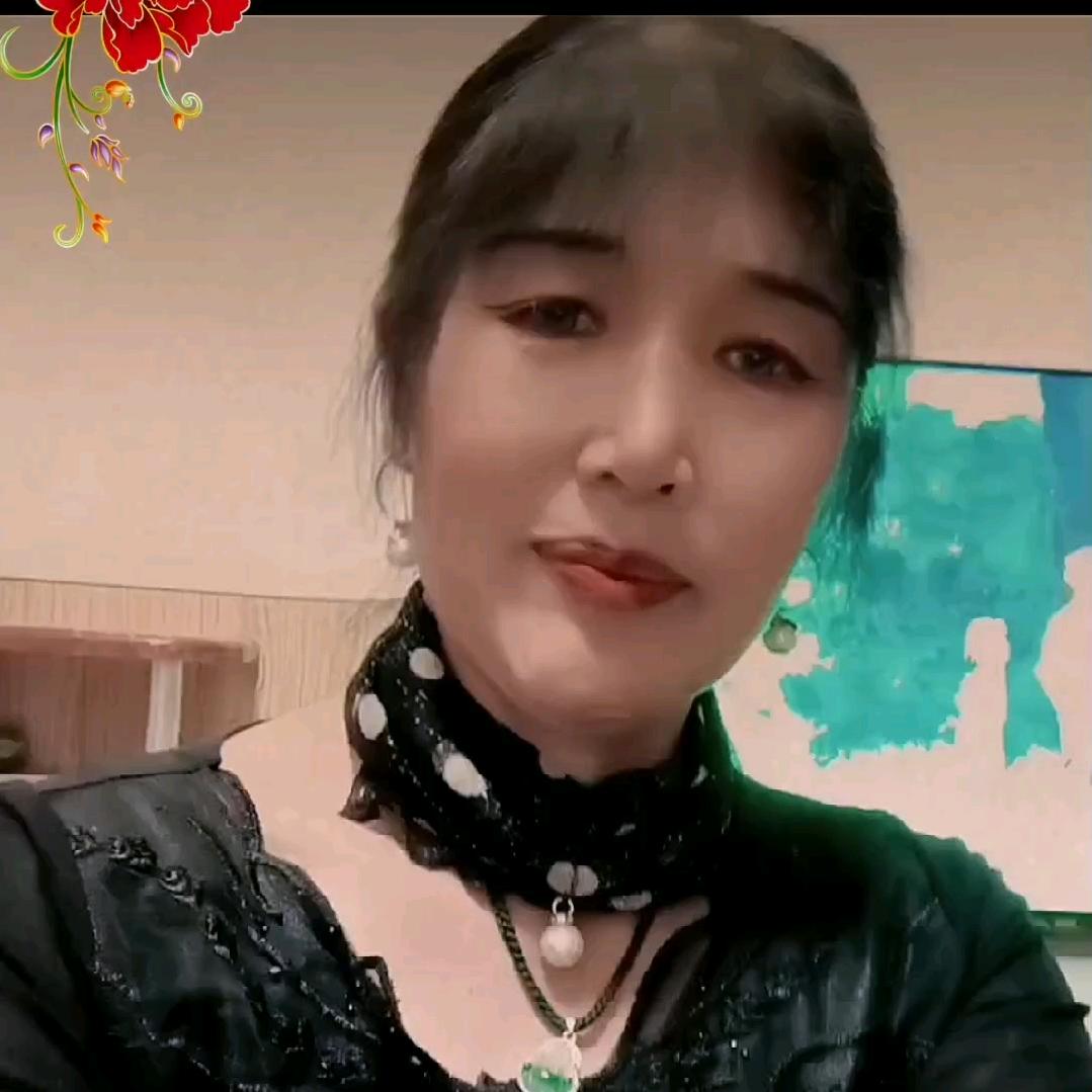 开开心心。