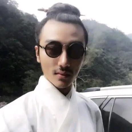 二营骑兵连冲锋队128