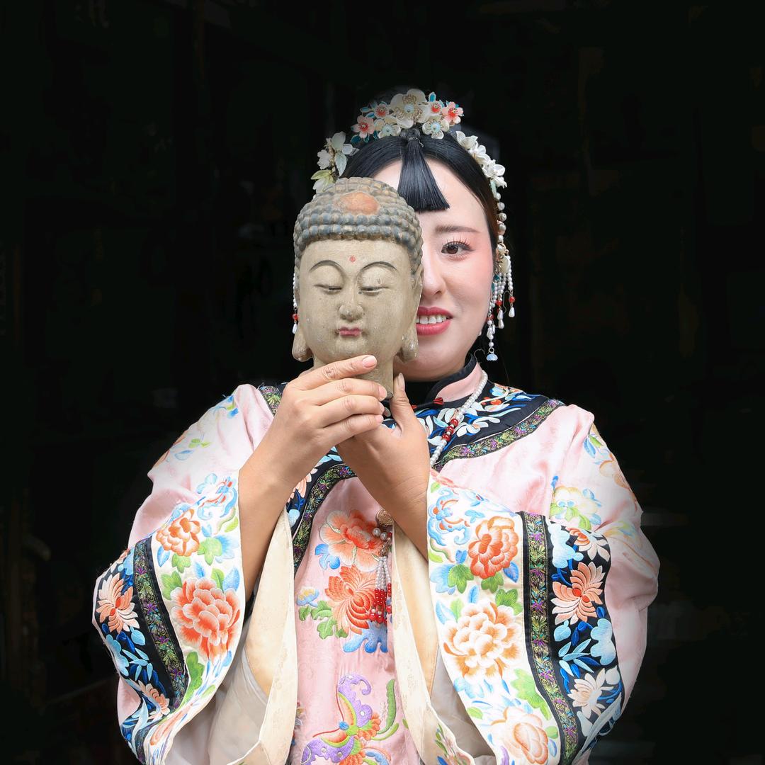 冬泳女飞佳佳