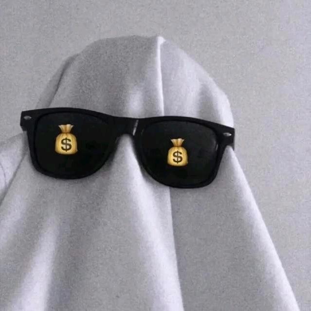 小何不emo