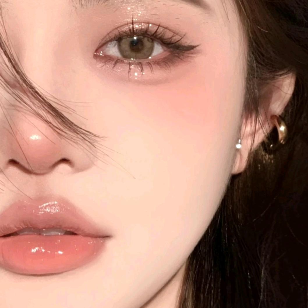 化妆师琳琳