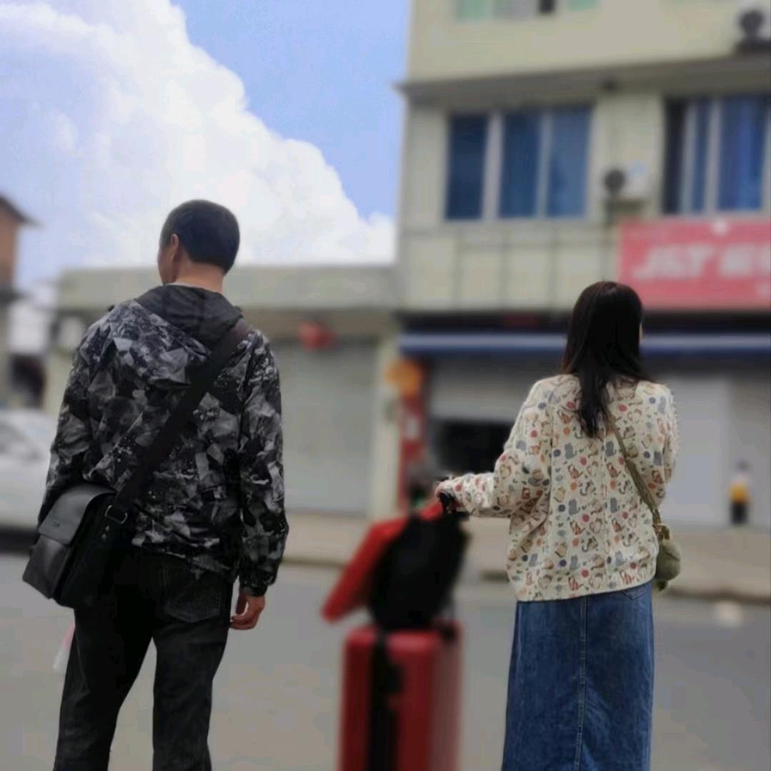 卖蜂蜜的邵姐