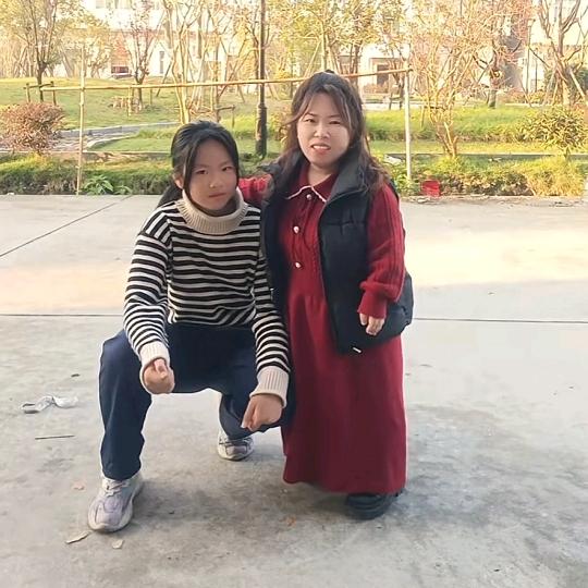 袖珍竹子和女儿