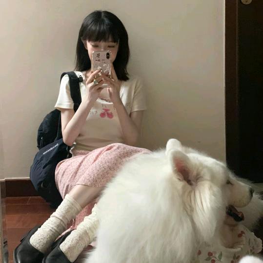 骑独角兽的小女孩