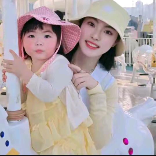 王囡囡--穿搭爆款