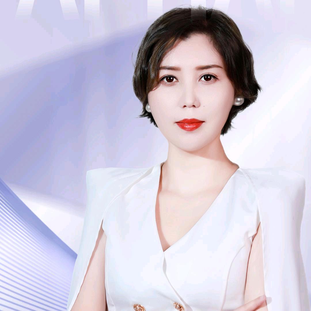 喀什市纹眉师～阿斯亚