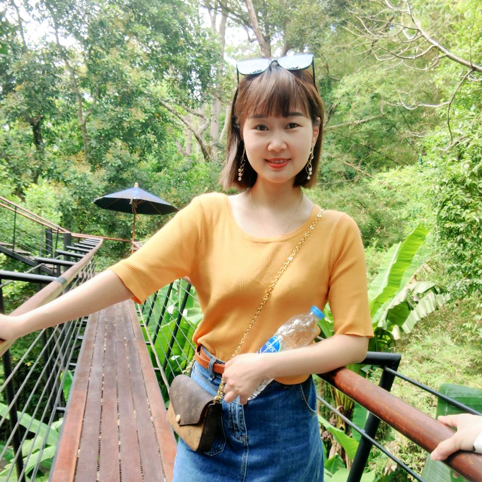 行走的陌路人