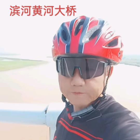 潇洒的秦哥