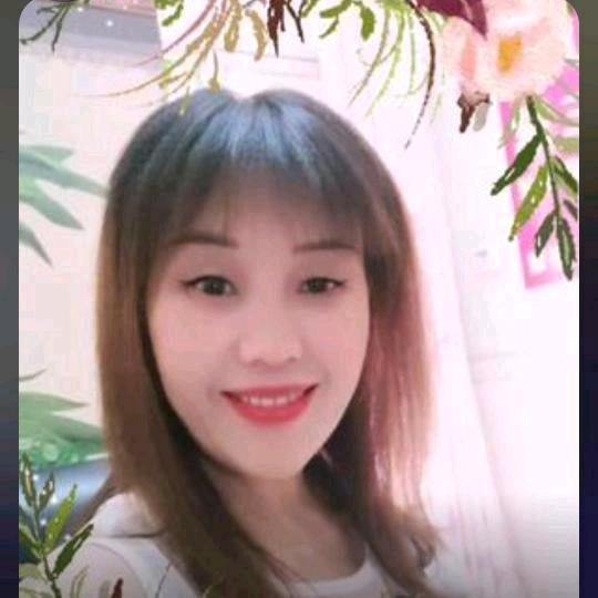 邝小姐