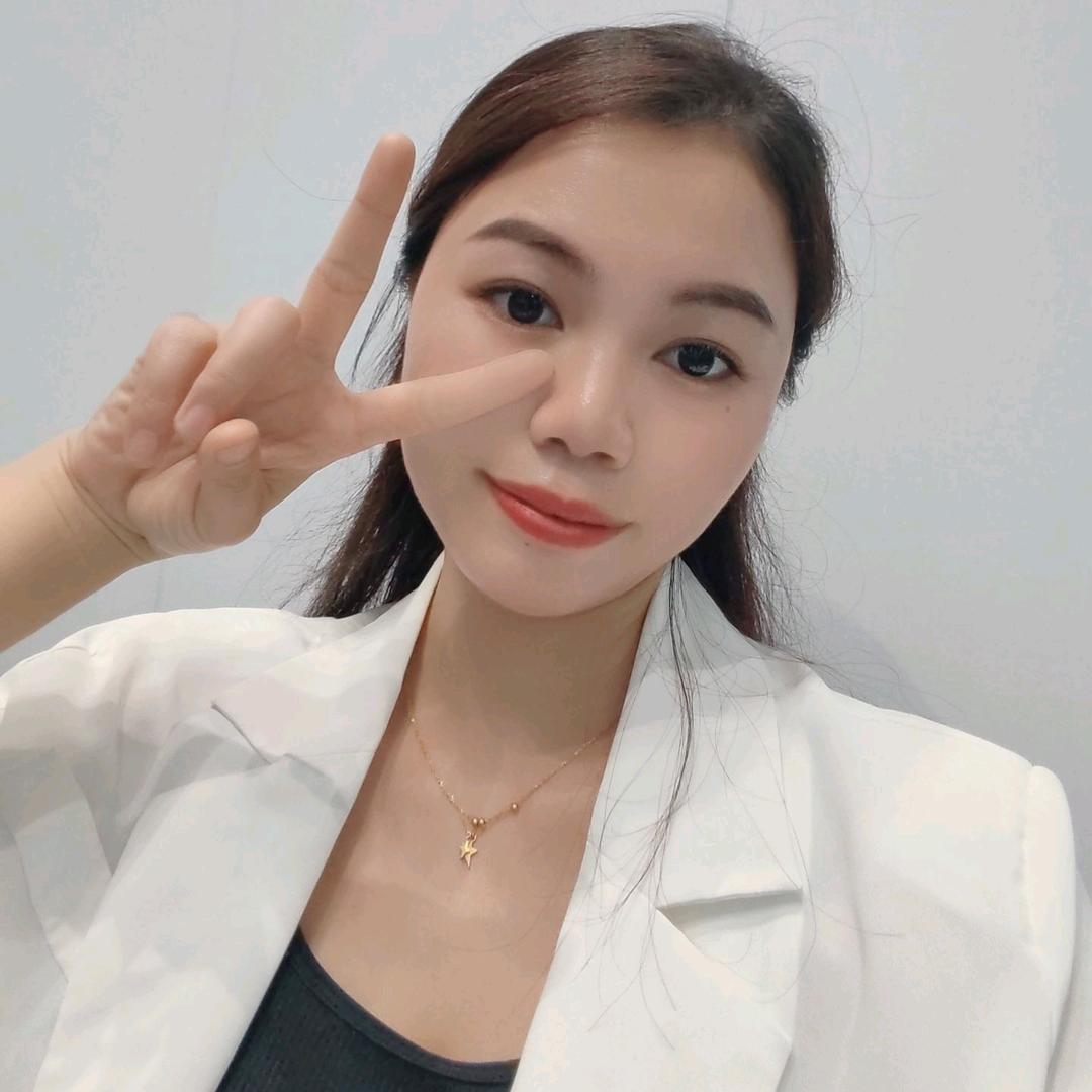 在南通的美容师小英