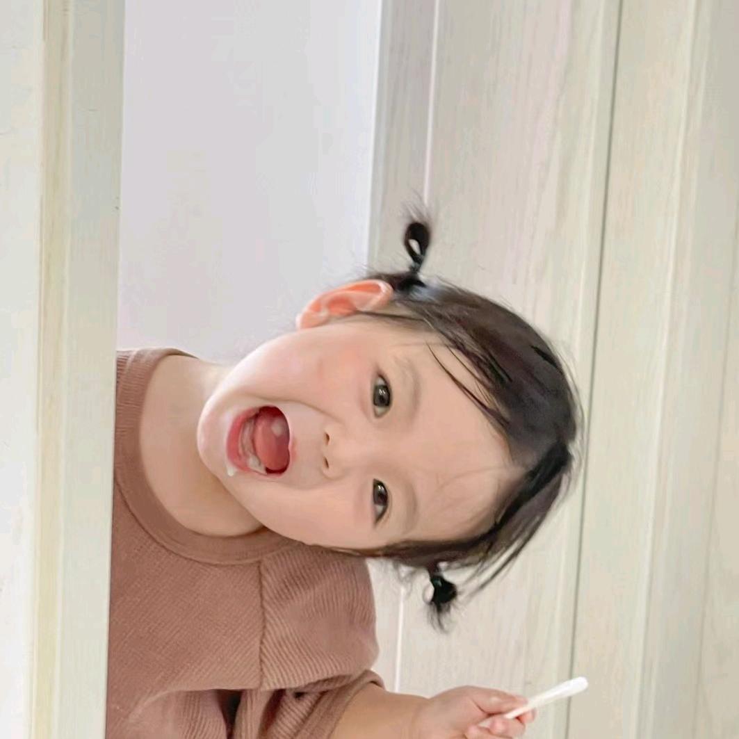 是小鱼吖