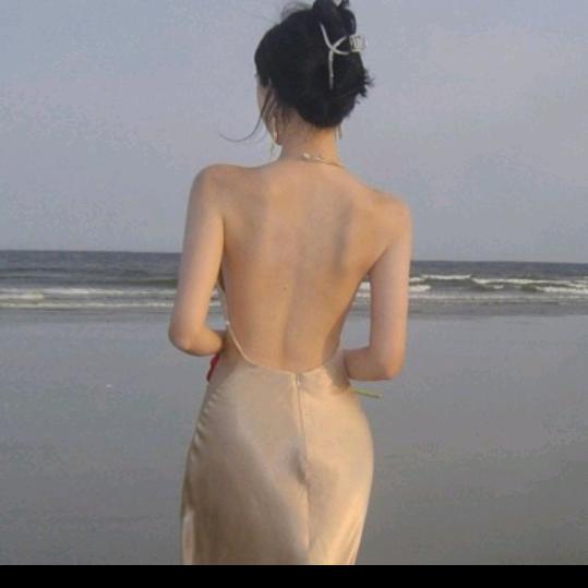 瑶瑶妈（菊子）