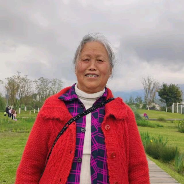 周太    晚上7点半聊天直播