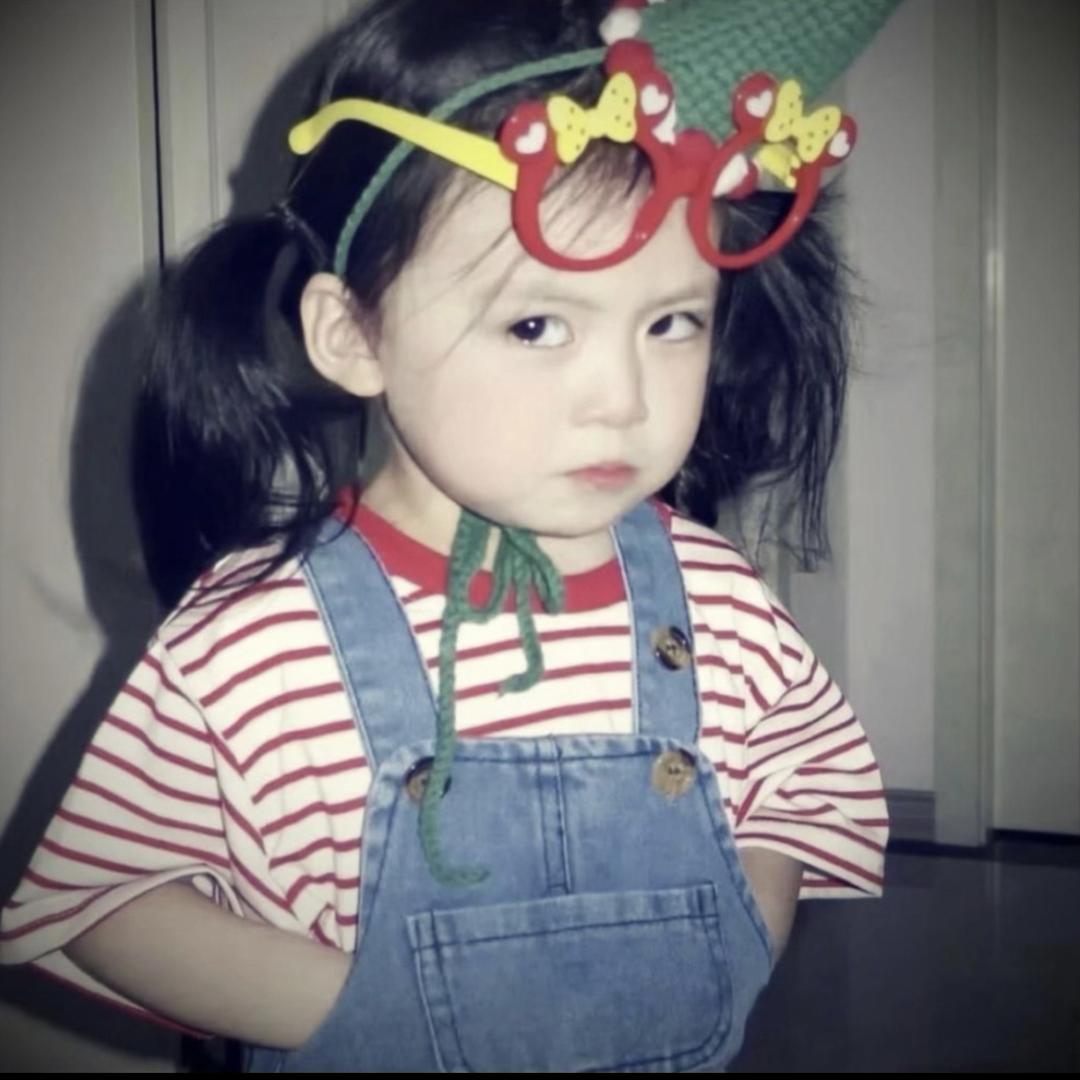 爱穿粉色丝袜的章鱼哥🐙