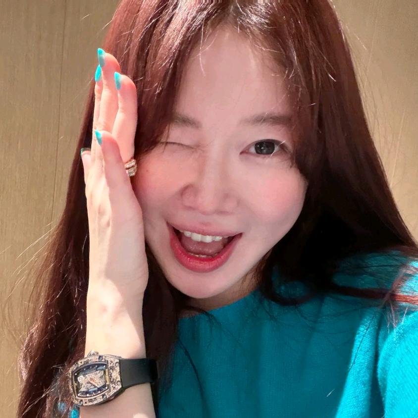 🍑博拉拉-[穿搭日记]