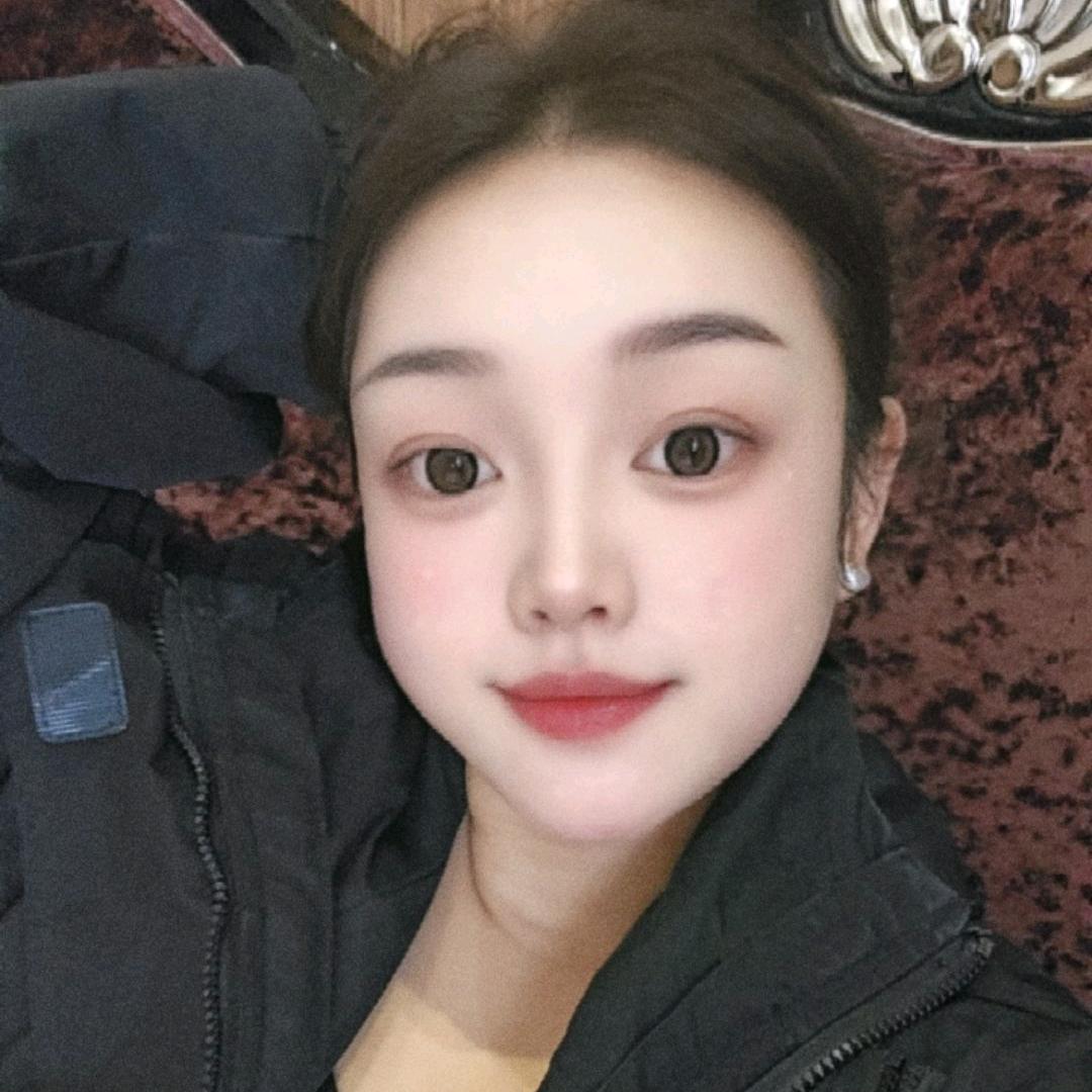 乔    乔
