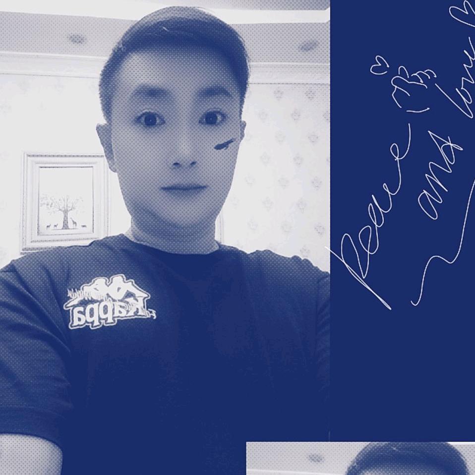 保持现在的微笑。