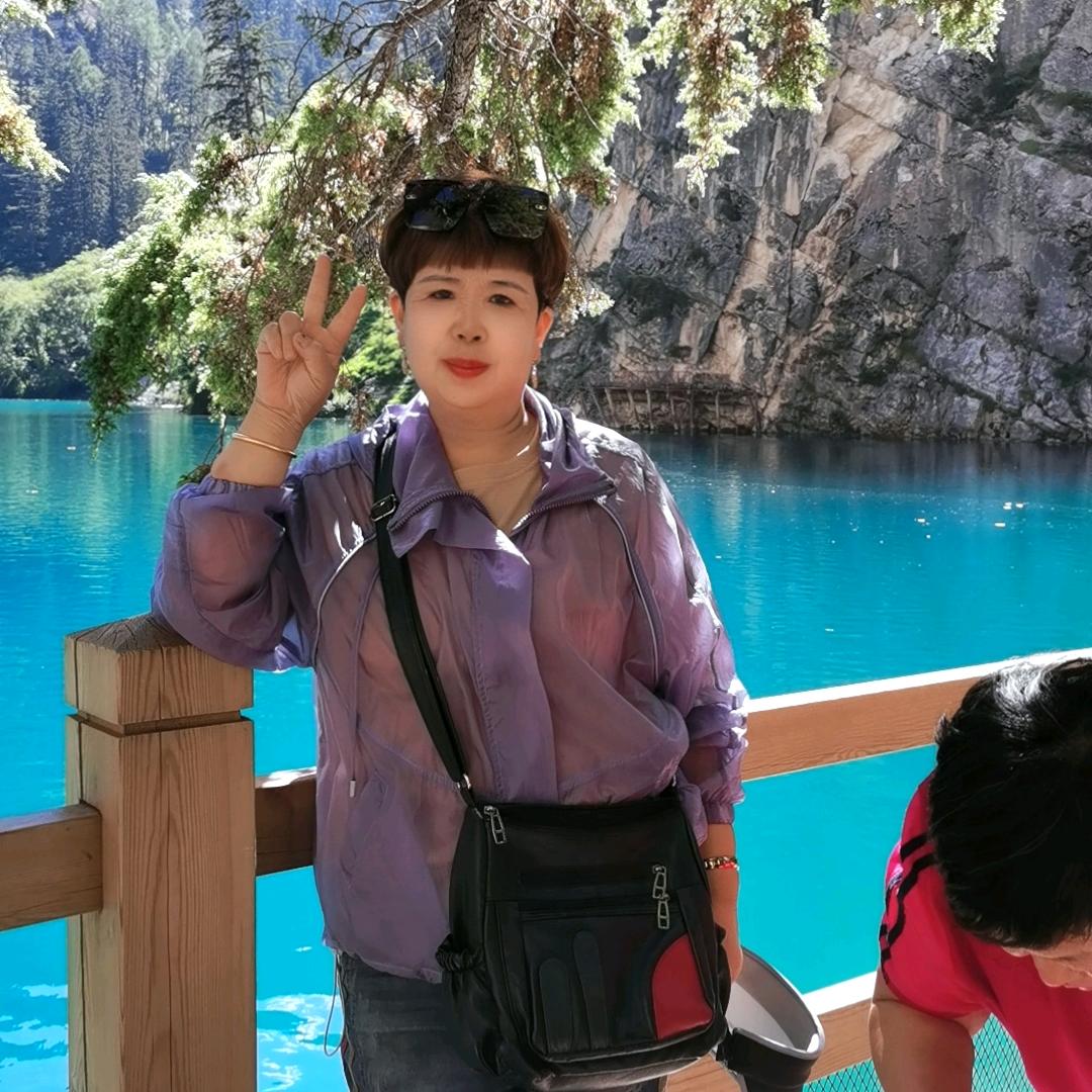 尚壁雅美服饰