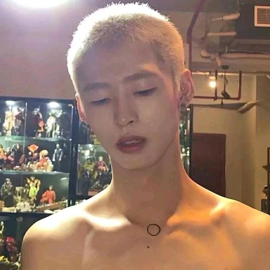李璇
