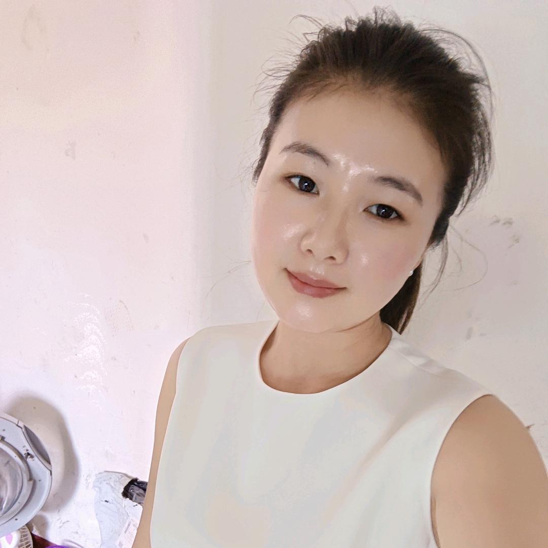 爱笑的丹姐