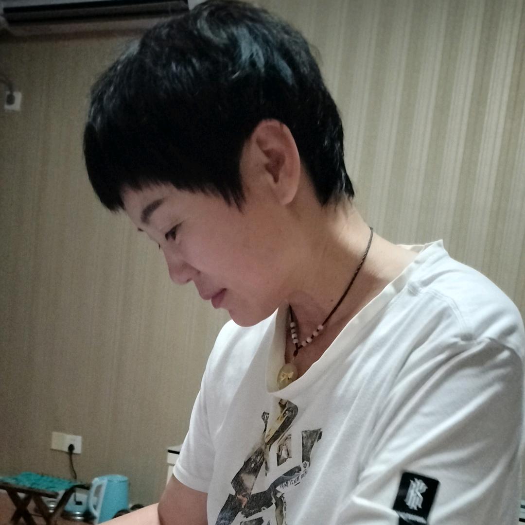 菊姐•秋月