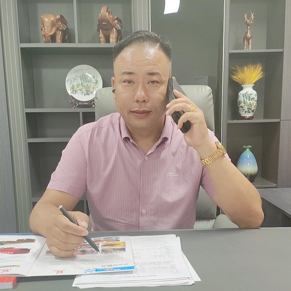 沛县瑞龙挂车（姜厂长）