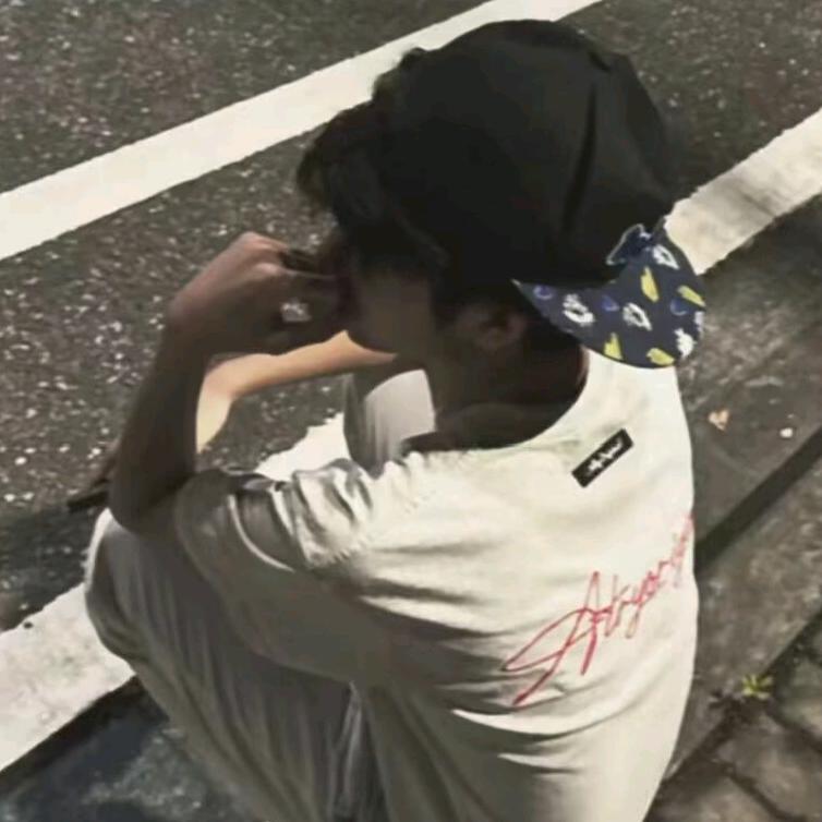 伤心的小狗