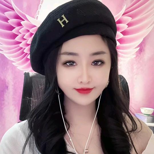 @带刺的白玫瑰🌹